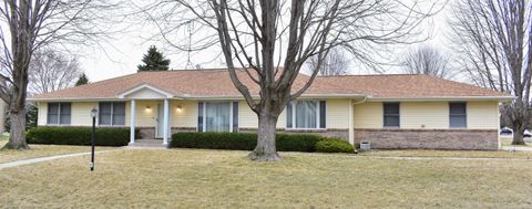 Homes For Sale - 8405 Centaur Drive<br/> Winnebago County, MACHESNEY PARK, IL 61115