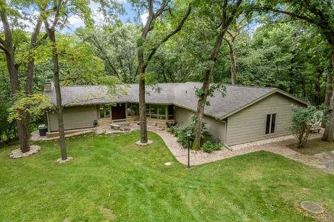 Homes For Sale - 11206 Havens Wood Road<br/> Winnebago County, ROSCOE, IL 61073