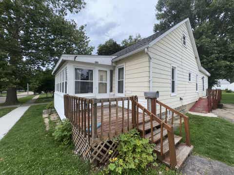 Homes For Sale - 206 W Main Street<br/> MOUNT MORRIS, IL 61054