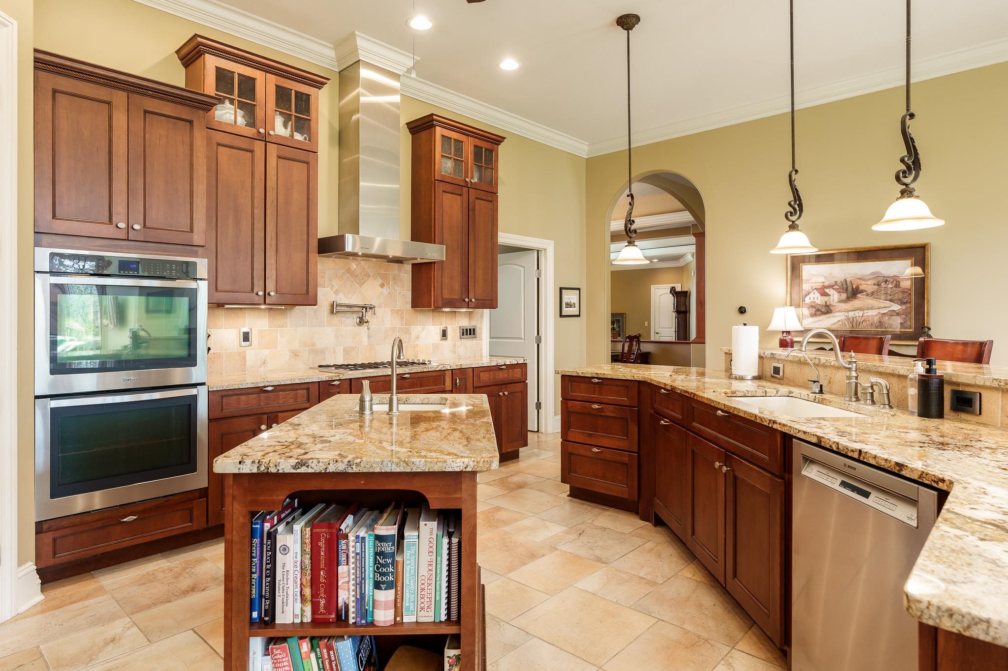 Belvidere, Illinois 61008, United States, 5 Bedrooms Bedrooms, ,4 BathroomsBathrooms,Residential,Active,129659