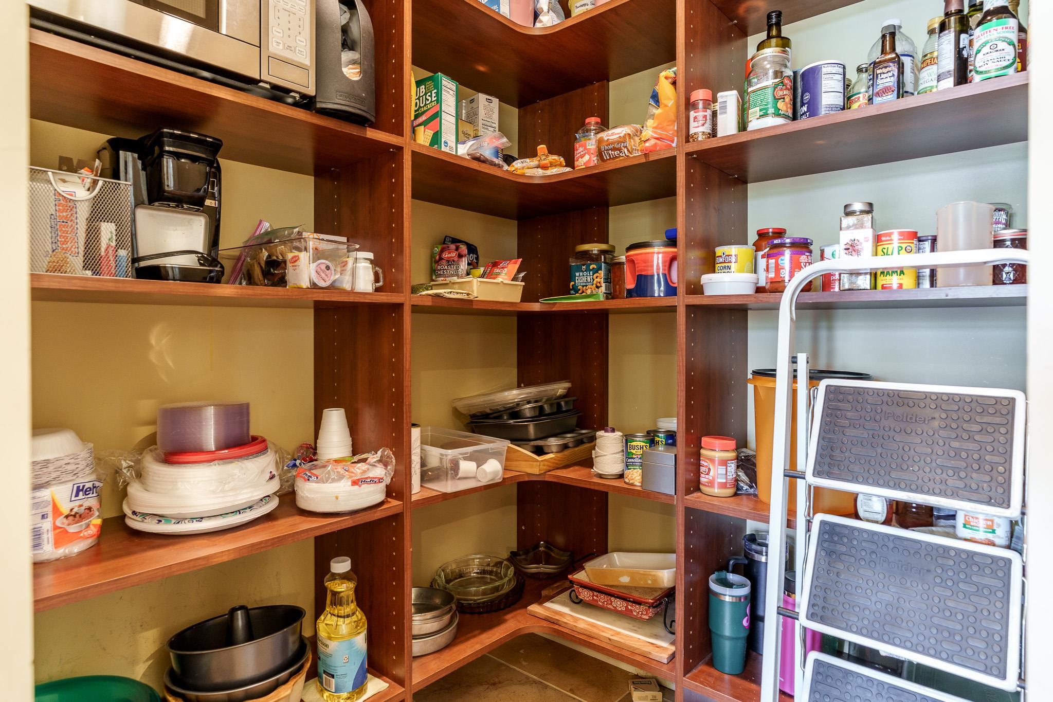 Belvidere, Illinois 61008, United States, 5 Bedrooms Bedrooms, ,4 BathroomsBathrooms,Residential,Active,129659