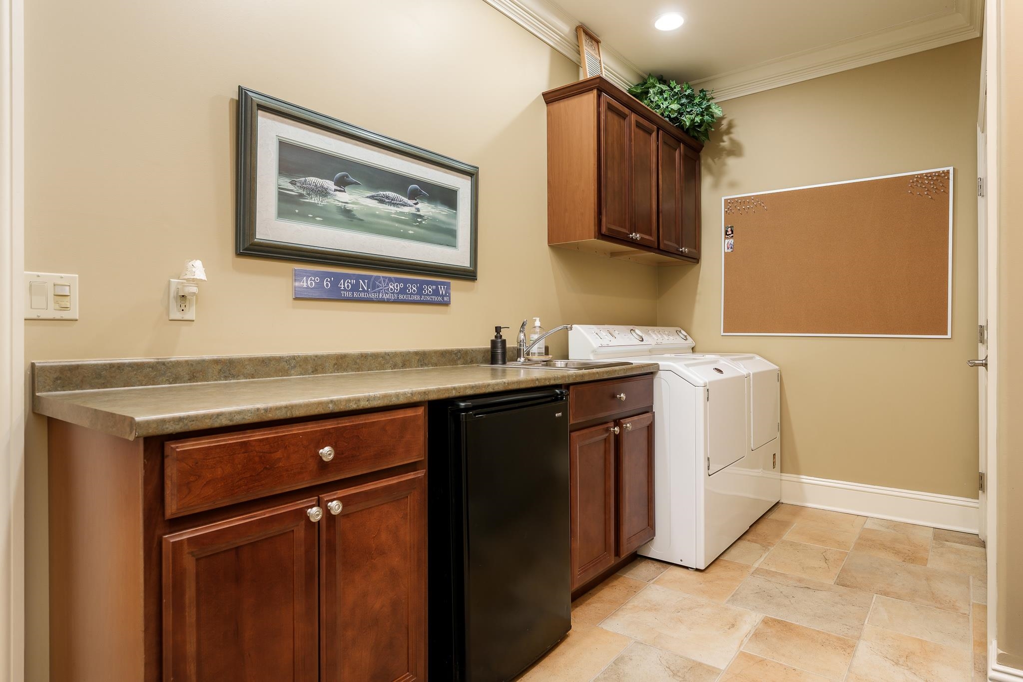 Belvidere, Illinois 61008, United States, 5 Bedrooms Bedrooms, ,4 BathroomsBathrooms,Residential,Active,129659