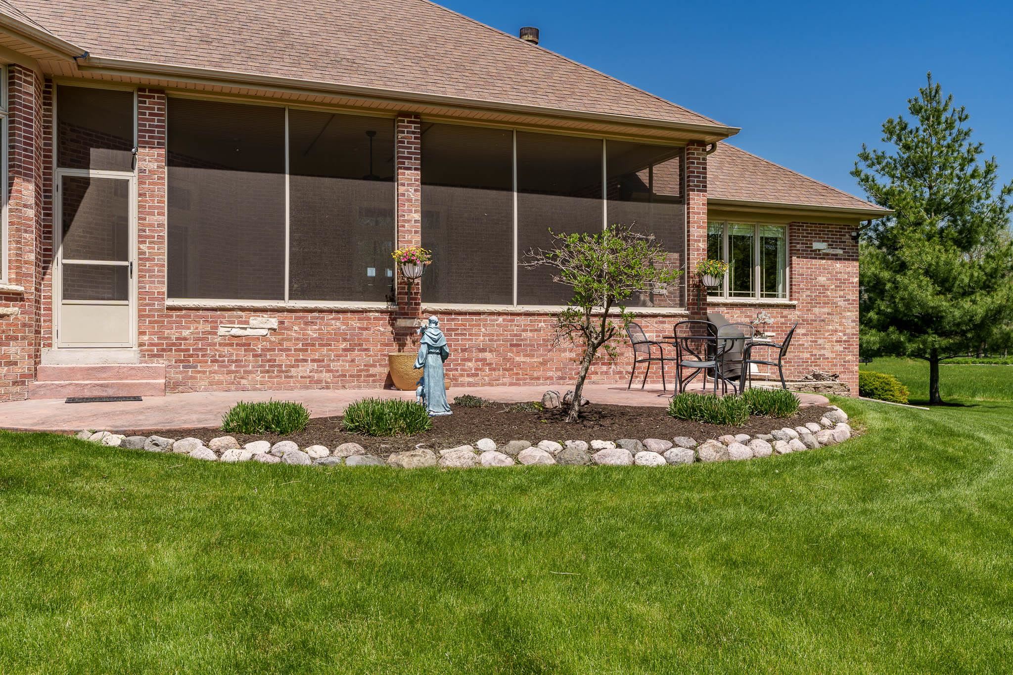 Belvidere, Illinois 61008, United States, 5 Bedrooms Bedrooms, ,4 BathroomsBathrooms,Residential,Active,129659