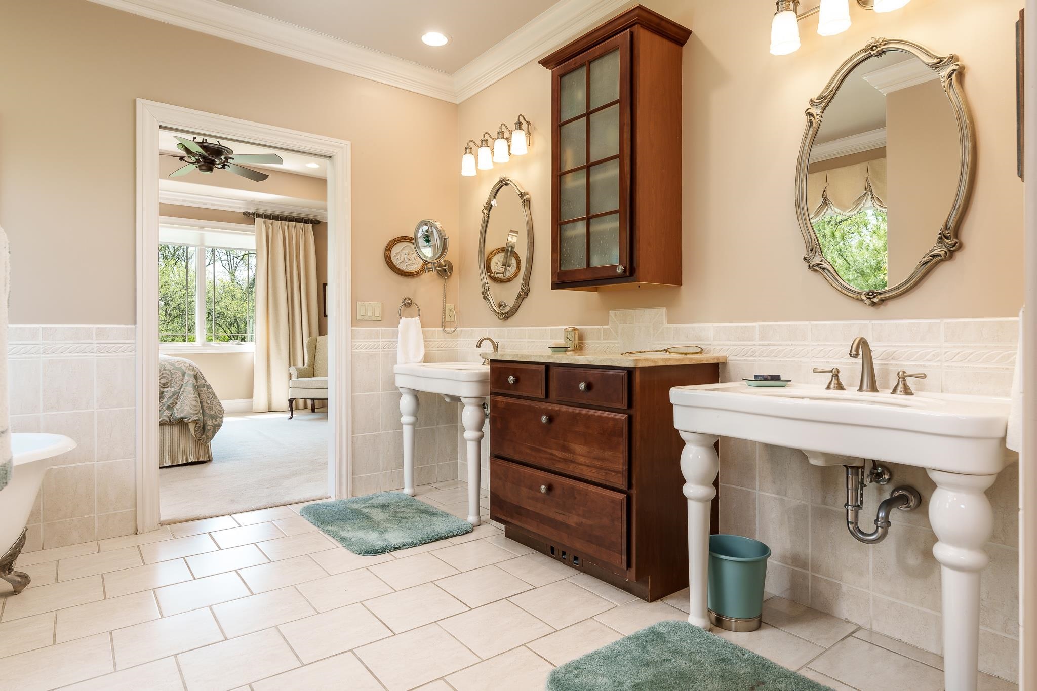 Belvidere, Illinois 61008, United States, 5 Bedrooms Bedrooms, ,4 BathroomsBathrooms,Residential,Active,129659