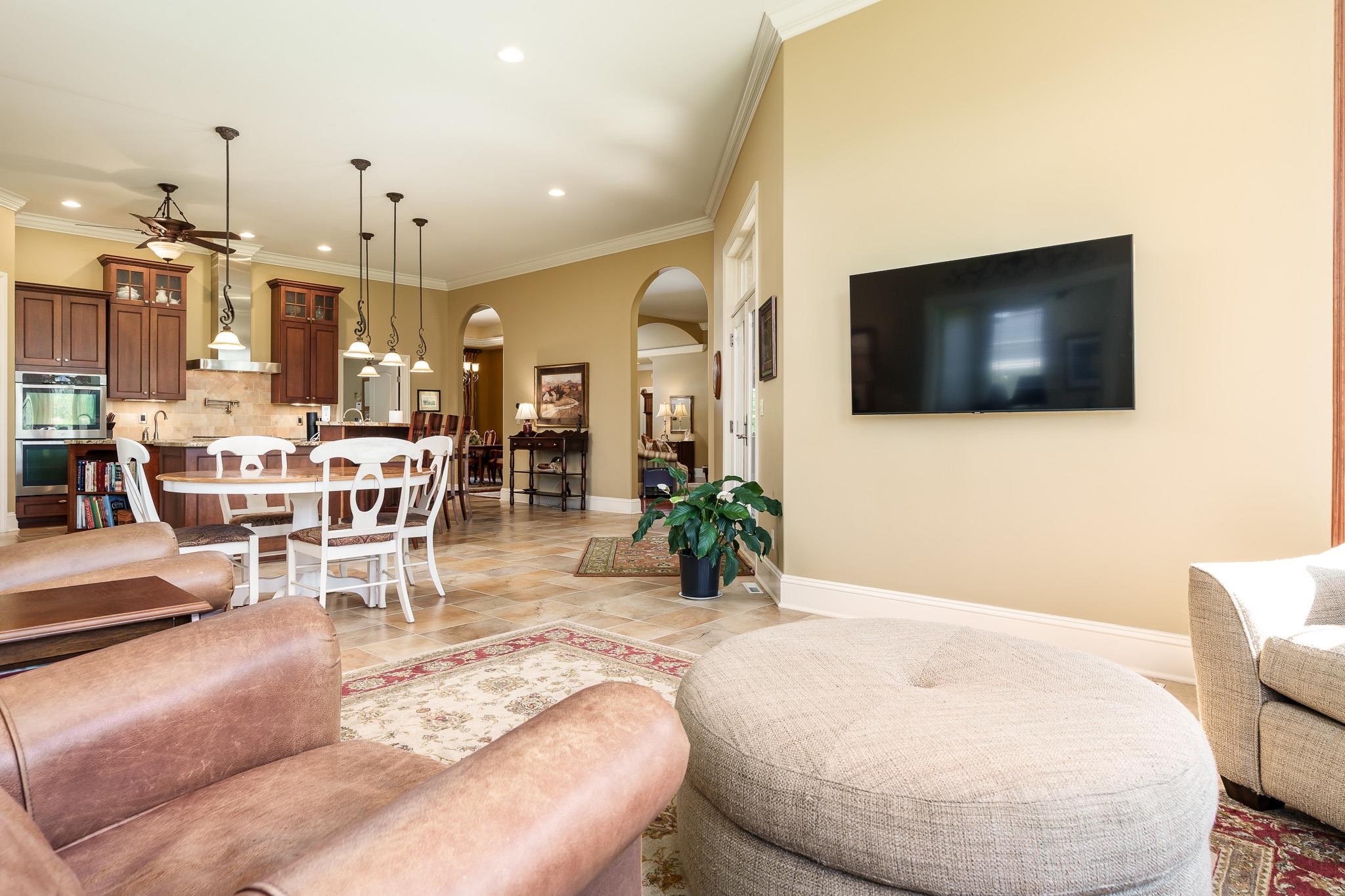 Belvidere, Illinois 61008, United States, 5 Bedrooms Bedrooms, ,4 BathroomsBathrooms,Residential,Active,129659