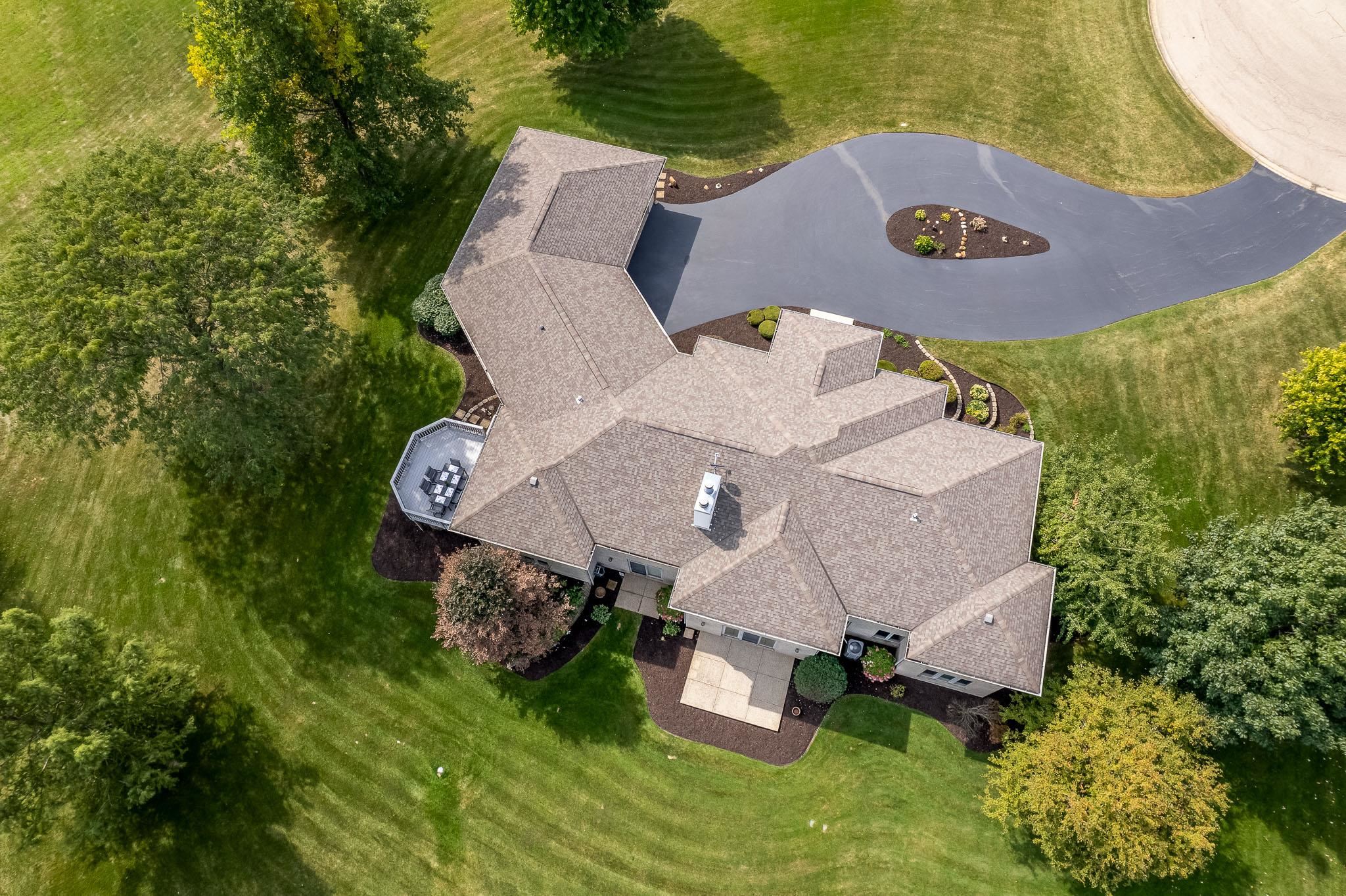 Rockford, Illinois 61114, United States, 4 Bedrooms Bedrooms, ,4 BathroomsBathrooms,Residential,Pending,210286