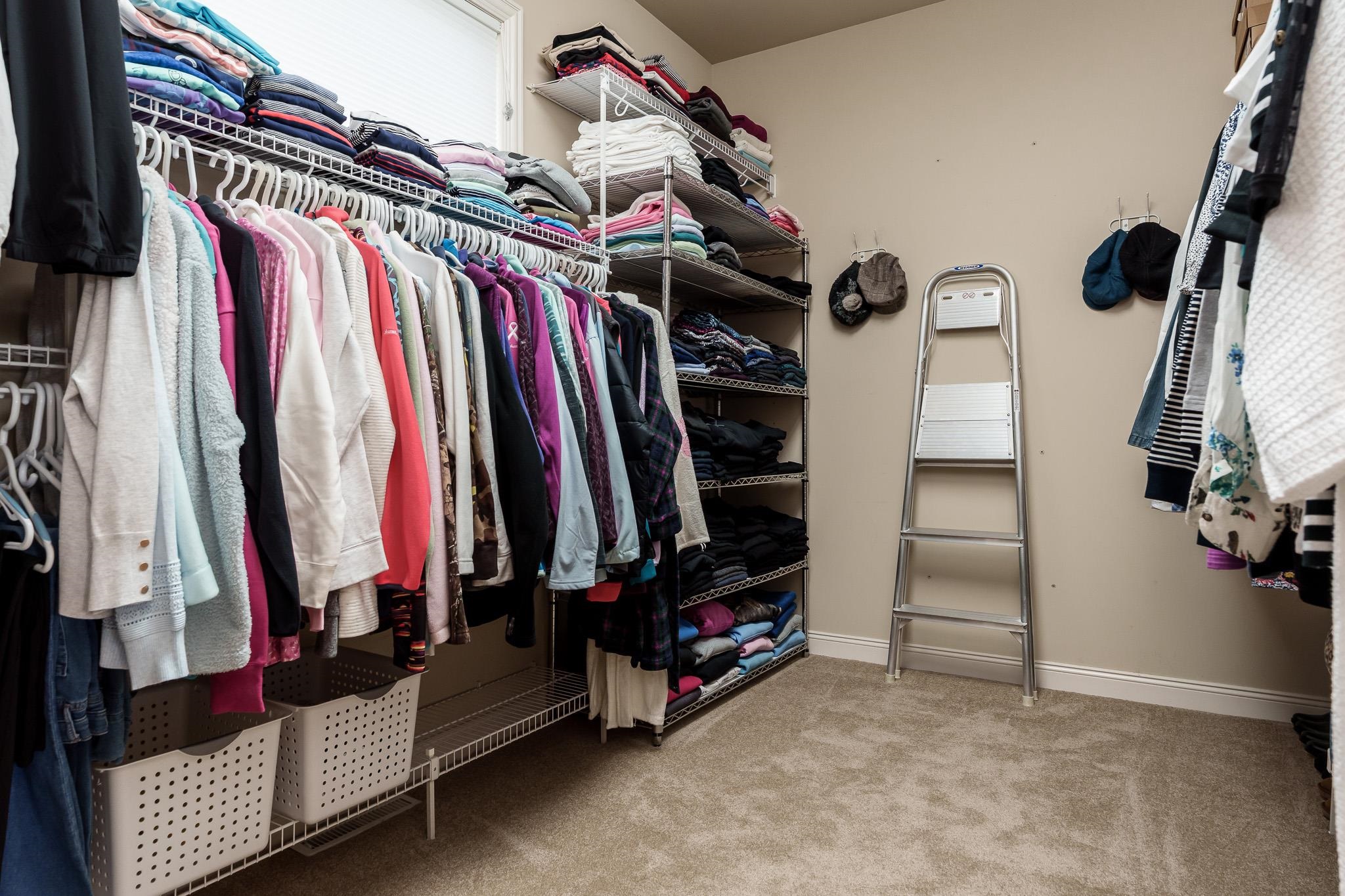 Rockford, Illinois 61114, United States, 4 Bedrooms Bedrooms, ,4 BathroomsBathrooms,Residential,Pending,210286