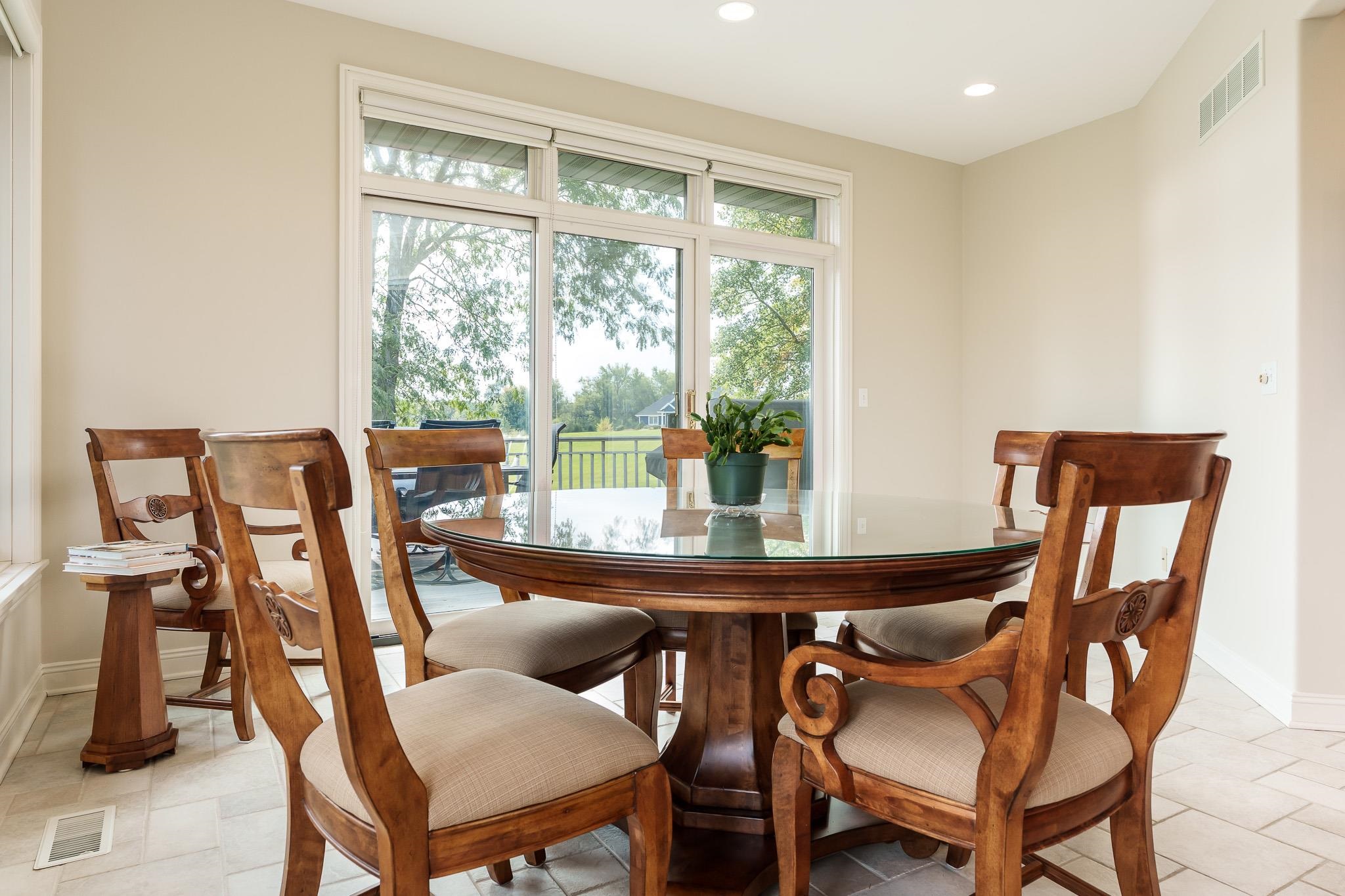 Rockford, Illinois 61114, United States, 4 Bedrooms Bedrooms, ,4 BathroomsBathrooms,Residential,Pending,210286