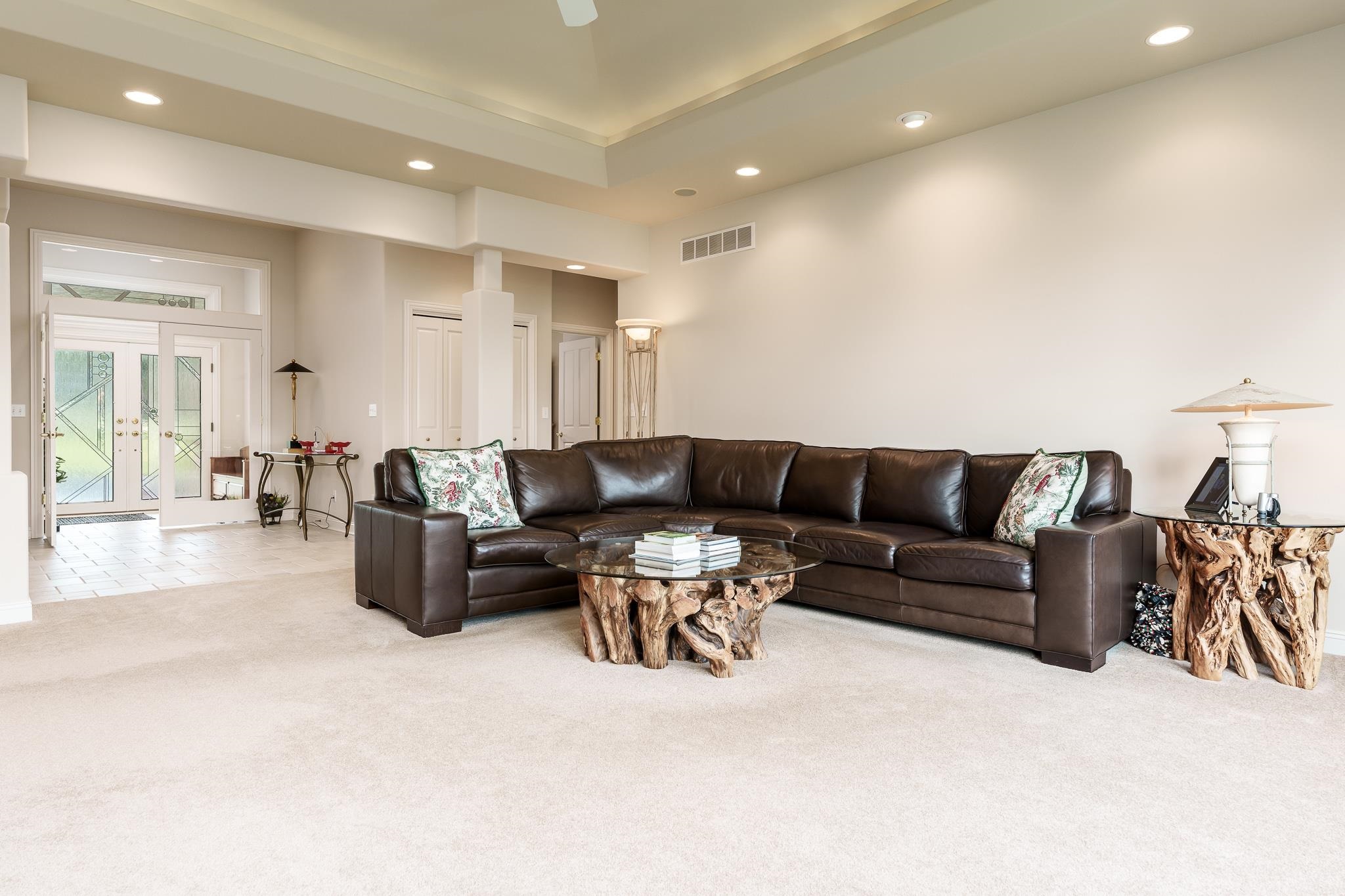 Rockford, Illinois 61114, United States, 4 Bedrooms Bedrooms, ,4 BathroomsBathrooms,Residential,Pending,210286