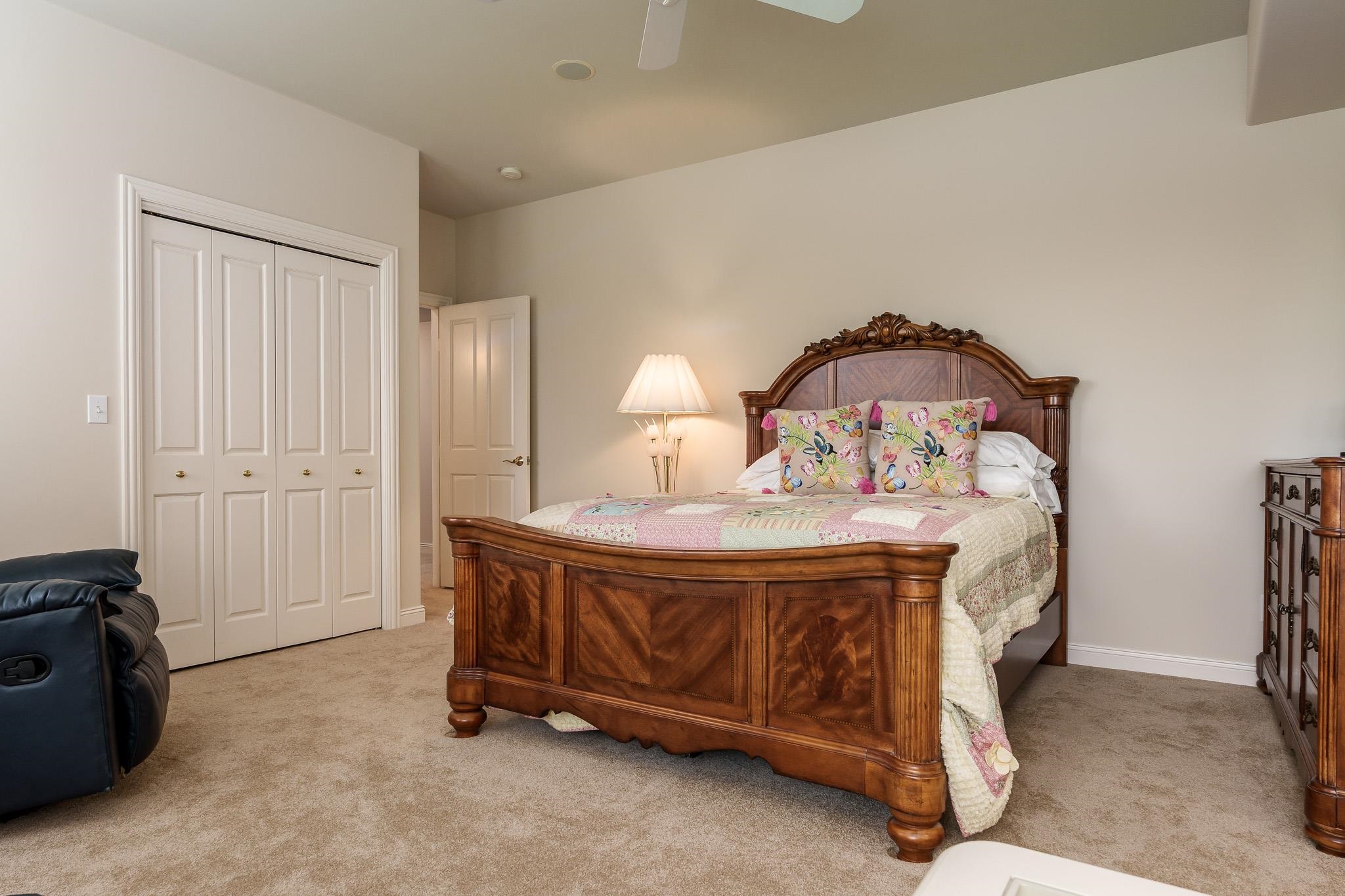 Rockford, Illinois 61114, United States, 4 Bedrooms Bedrooms, ,4 BathroomsBathrooms,Residential,Pending,210286