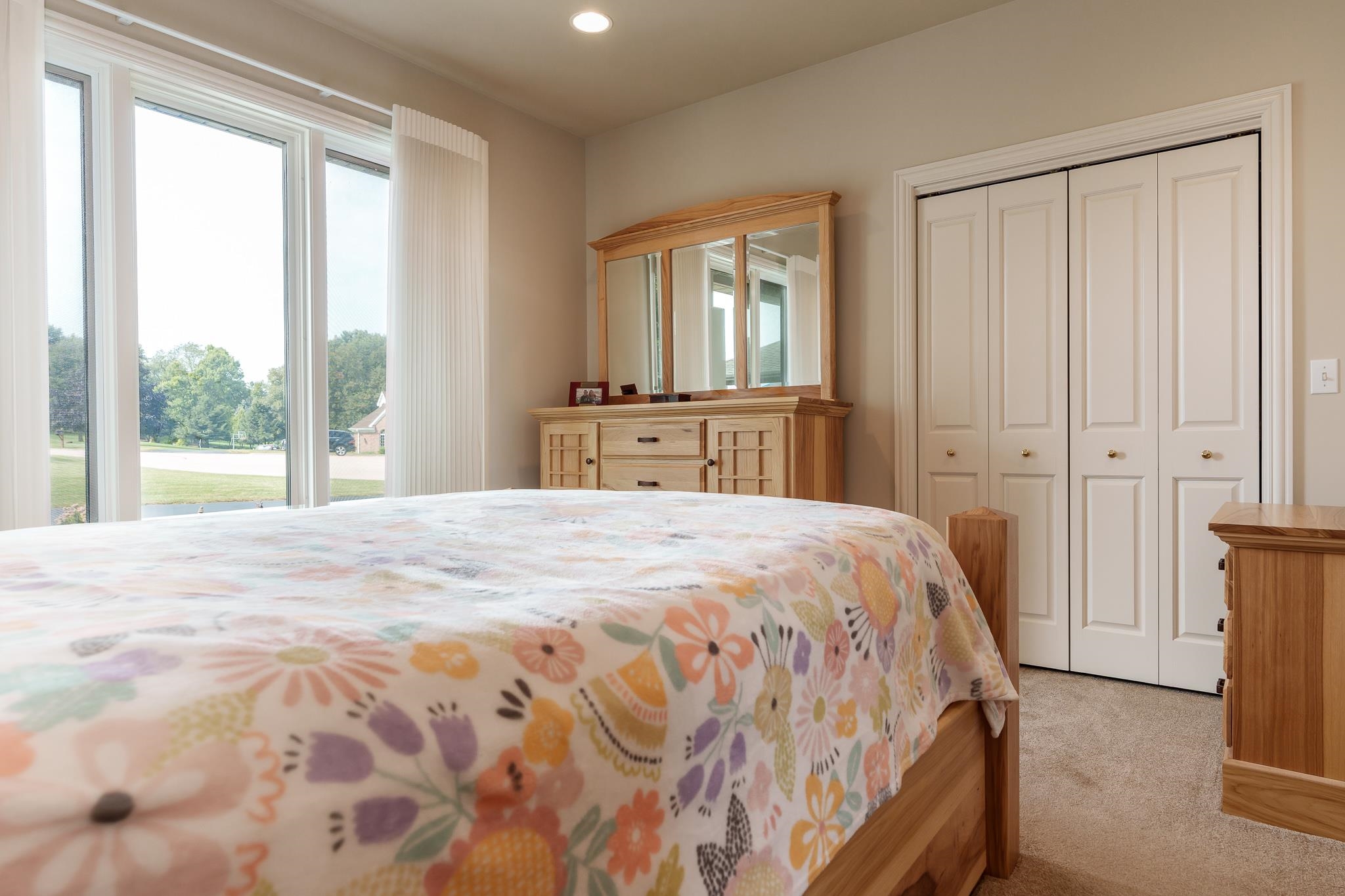 Rockford, Illinois 61114, United States, 4 Bedrooms Bedrooms, ,4 BathroomsBathrooms,Residential,Pending,210286