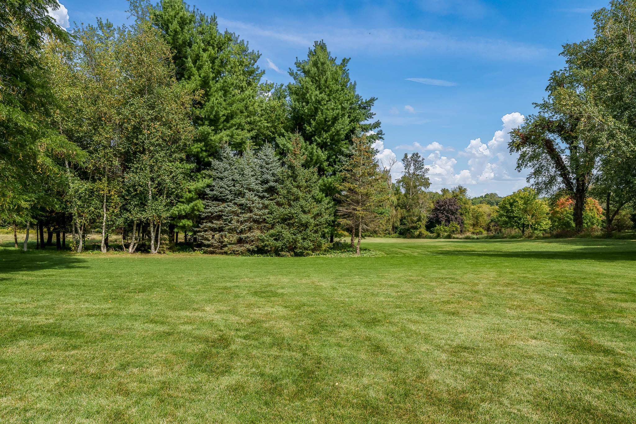 Rockford, Illinois 61114, United States, 4 Bedrooms Bedrooms, ,4 BathroomsBathrooms,Residential,Pending,210286