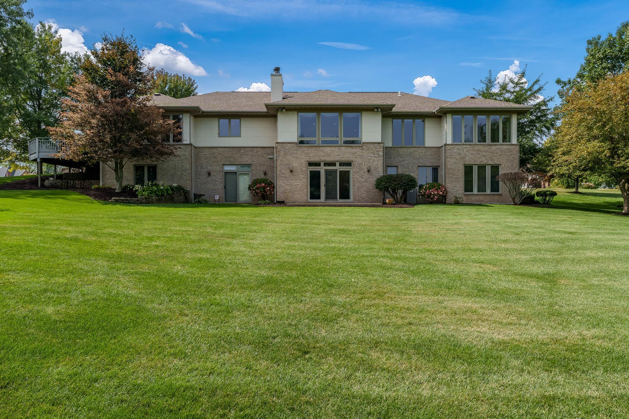 Rockford, Illinois 61114, United States, 4 Bedrooms Bedrooms, ,4 BathroomsBathrooms,Residential,Pending,210286