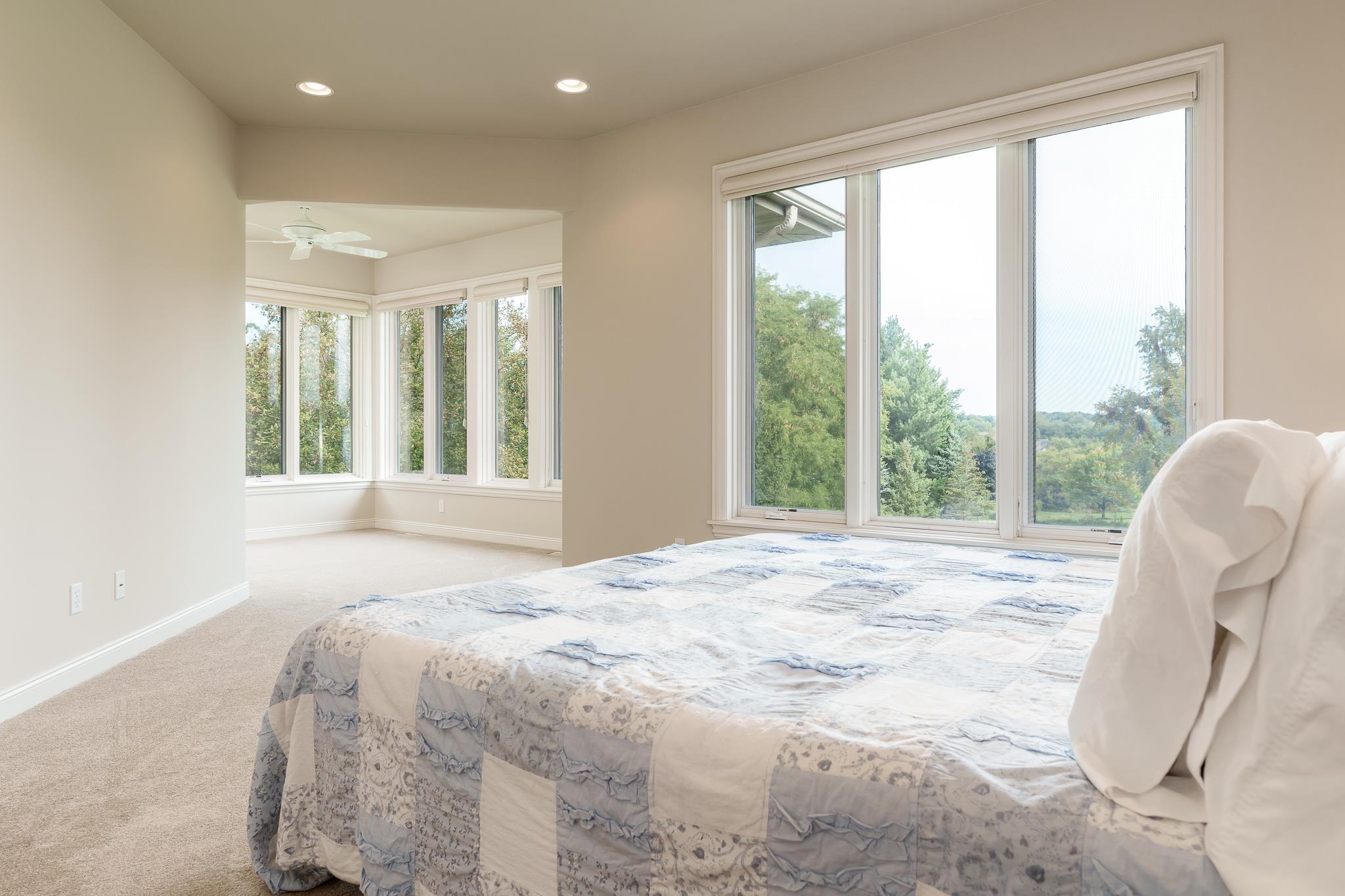 Rockford, Illinois 61114, United States, 4 Bedrooms Bedrooms, ,4 BathroomsBathrooms,Residential,Pending,210286