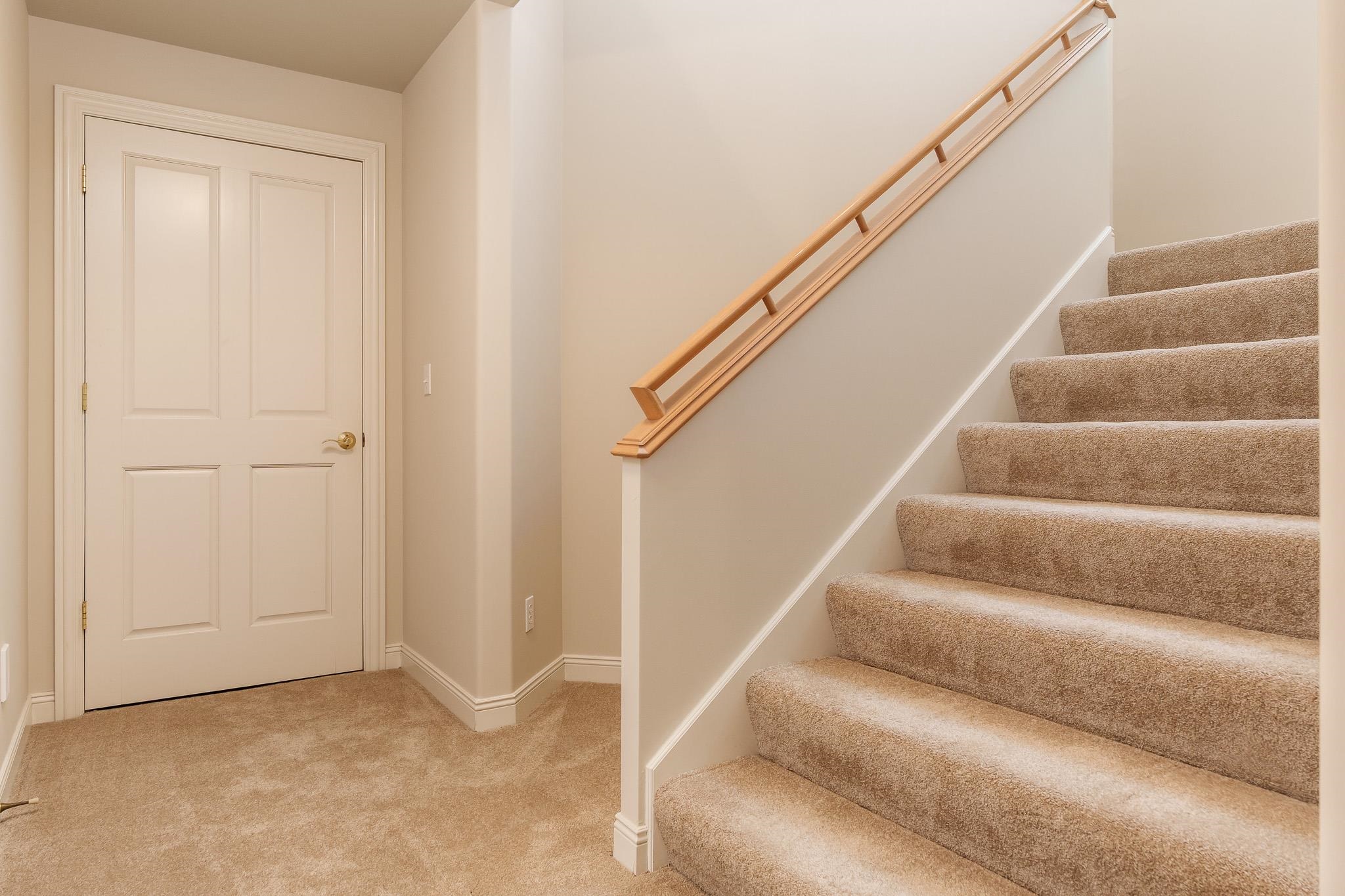 Rockford, Illinois 61114, United States, 4 Bedrooms Bedrooms, ,4 BathroomsBathrooms,Residential,Pending,210286