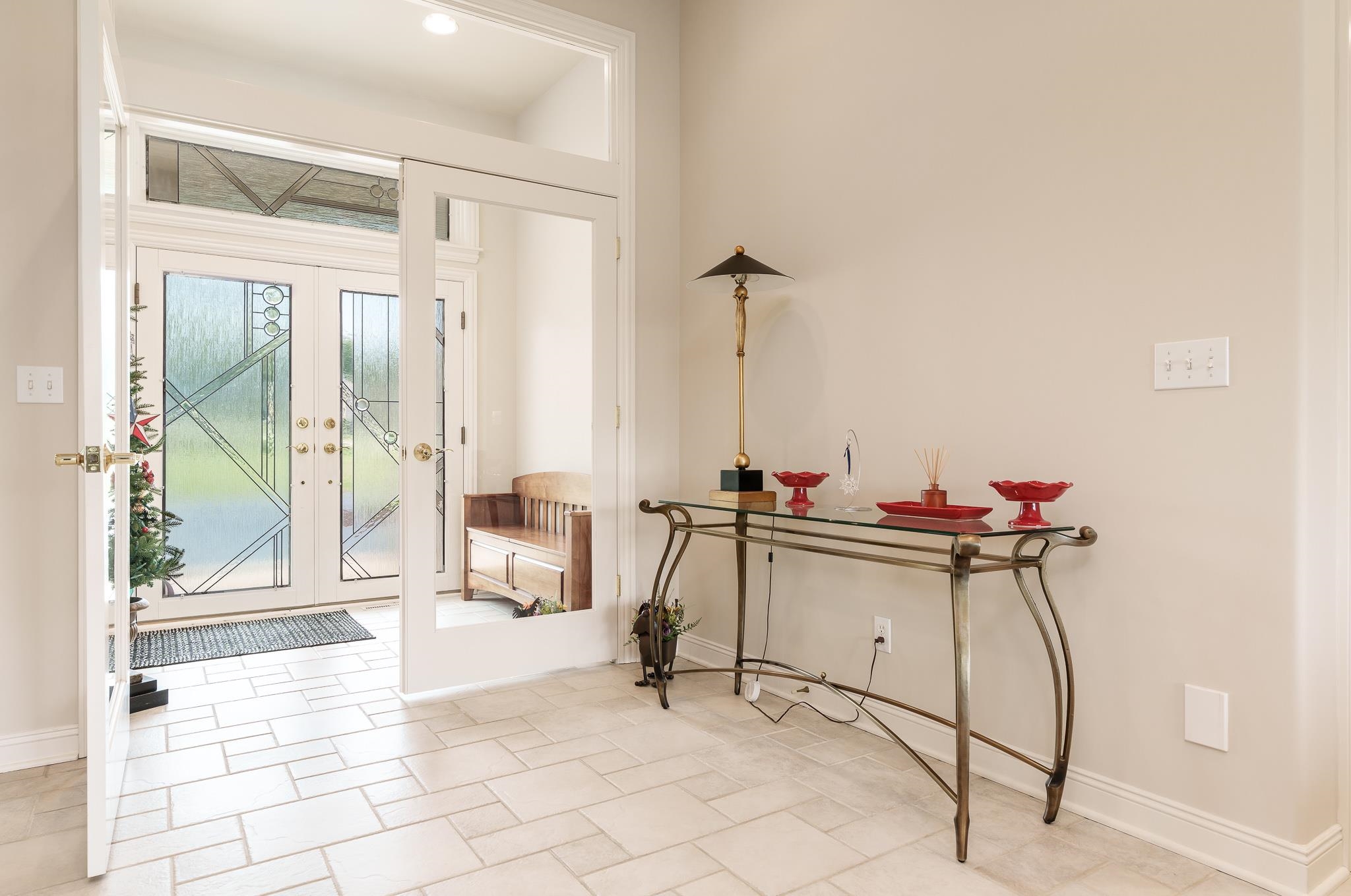 Rockford, Illinois 61114, United States, 4 Bedrooms Bedrooms, ,4 BathroomsBathrooms,Residential,Pending,210286