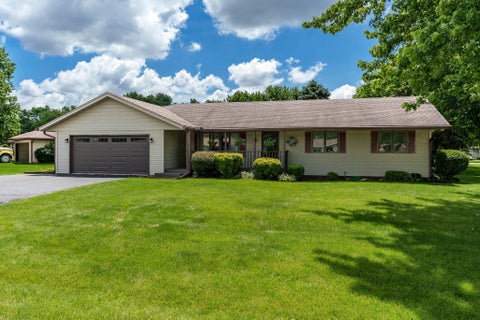 Homes For Sale - 7431 Farview Drive<br/> Winnebago County, CHERRY VALLEY, IL 61016