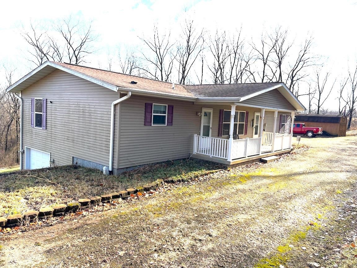 Photo 1 of 25 — 8431 Dean Road, SAVANNA, IL 61074