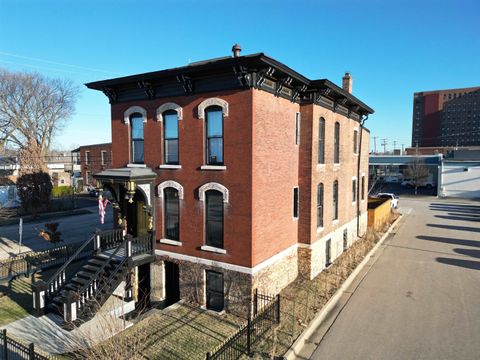 Multifamily For Sale - 129 N 2nd Street<br/> ROCKFORD, IL 61107