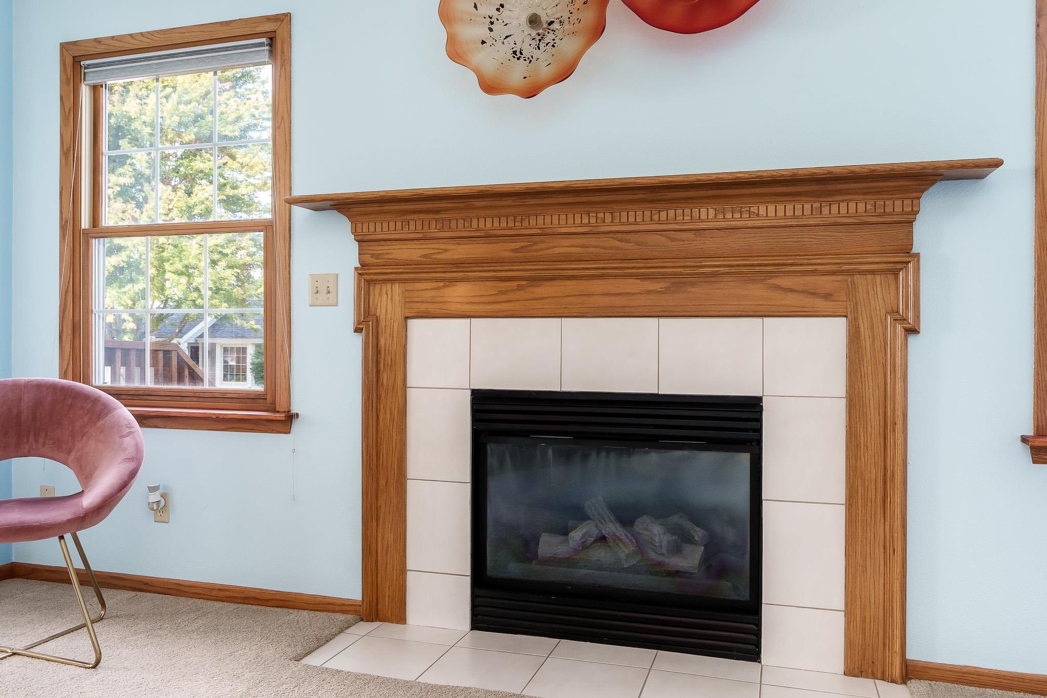 Loves Park, Illinois 61111, United States, 2 Bedrooms Bedrooms, ,3 BathroomsBathrooms,Residential,Pending,44449