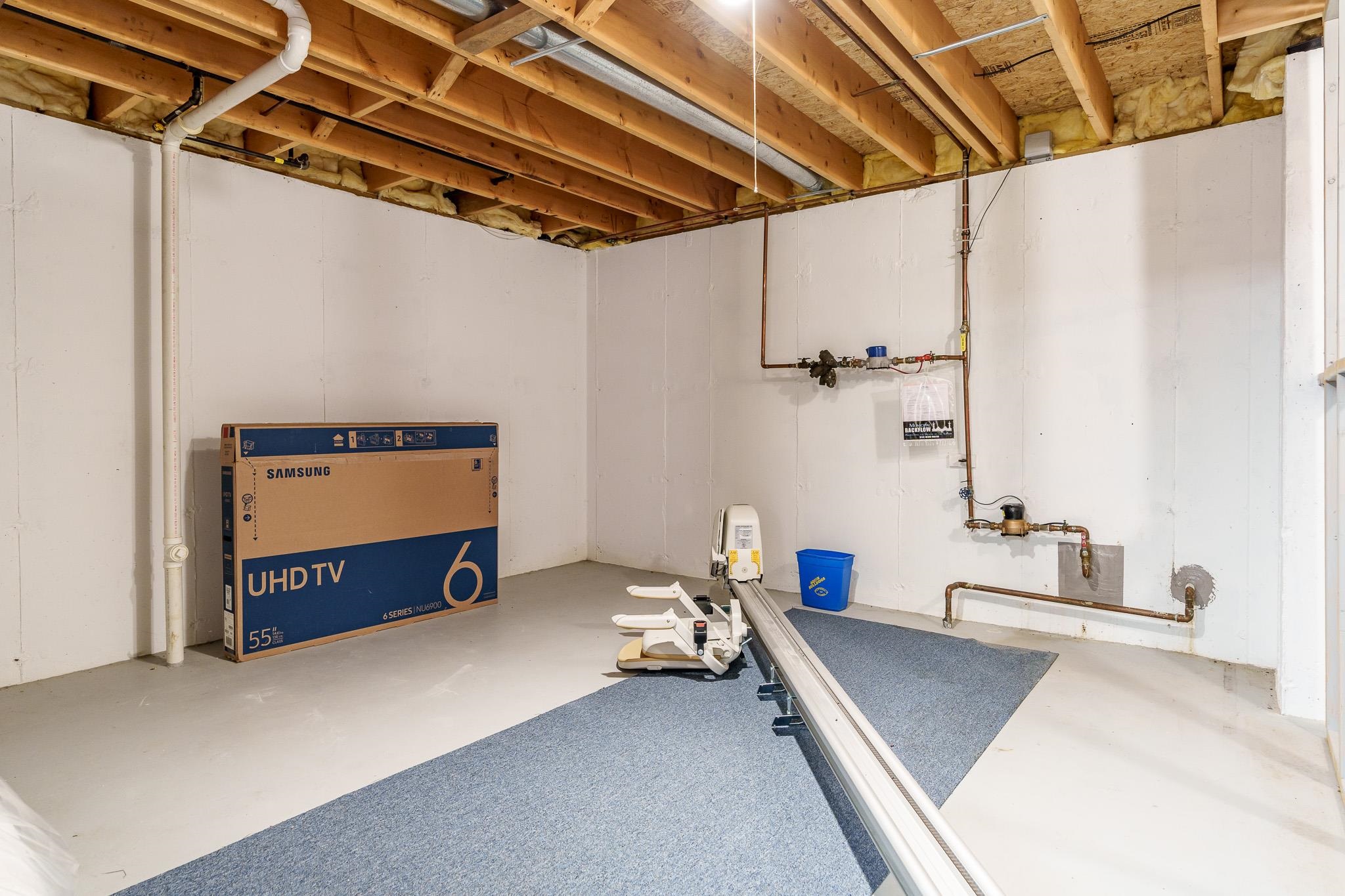 Loves Park, Illinois 61111, United States, 2 Bedrooms Bedrooms, ,3 BathroomsBathrooms,Residential,Pending,44449