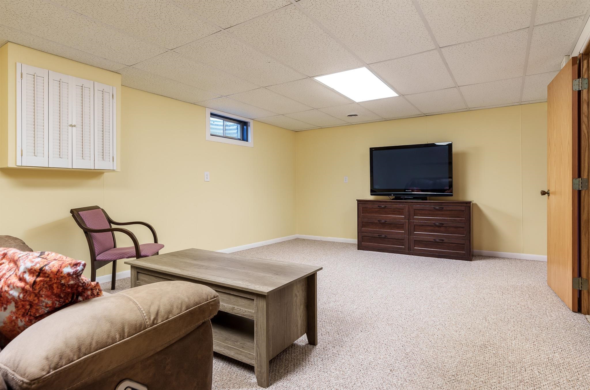 Loves Park, Illinois 61111, United States, 2 Bedrooms Bedrooms, ,3 BathroomsBathrooms,Residential,Pending,44449