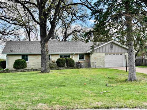 Homes For Sale - 107 Doresella Street<br/> LOVES PARK, IL 61111