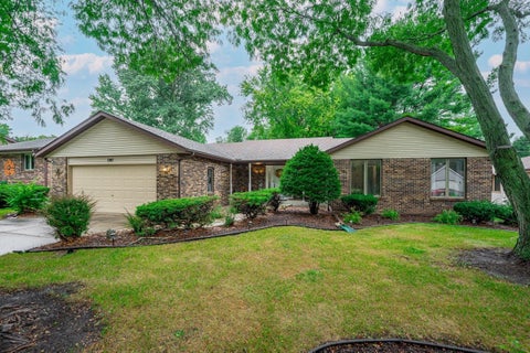 Homes For Sale - 1747 Arnold Avenue<br/> ROCKFORD, IL 61108