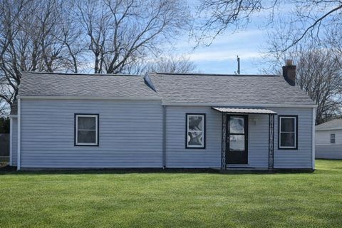 Homes For Sale - 943 Drexel Boulevard<br/> Winnebago County, MACHESNEY PARK, IL 61115