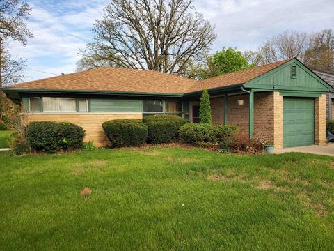 Homes For Sale - 1515 Rebecca Drive<br/> Winnebago County, ROCKFORD, IL 61107