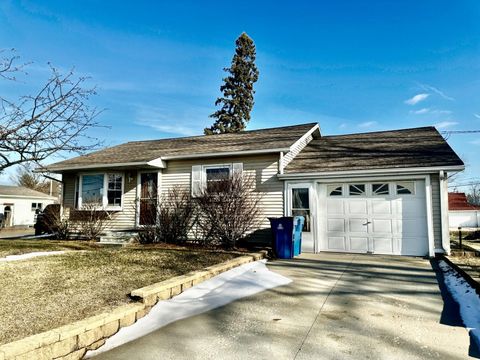 Homes For Sale - 716 Viaduct Road<br/> Carroll County, SAVANNA, IL 61074