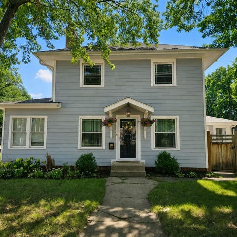 Homes For Sale - 1939 Cumberland Street<br/> ROCKFORD, IL 61103