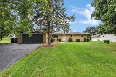Homes For Sale - 3932 Lemans Drive<br/> ROCKFORD, IL 61101