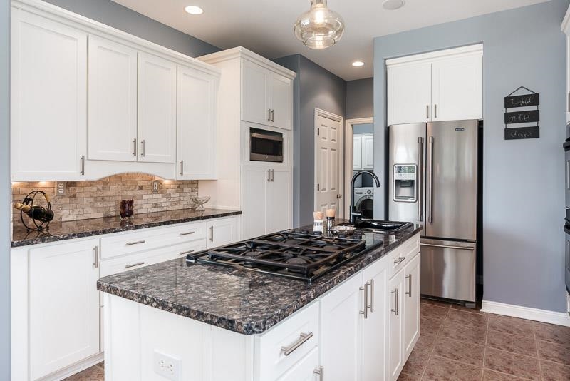 Belvidere, Illinois 61008, United States, 4 Bedrooms Bedrooms, ,4 BathroomsBathrooms,Residential,Pending,59519