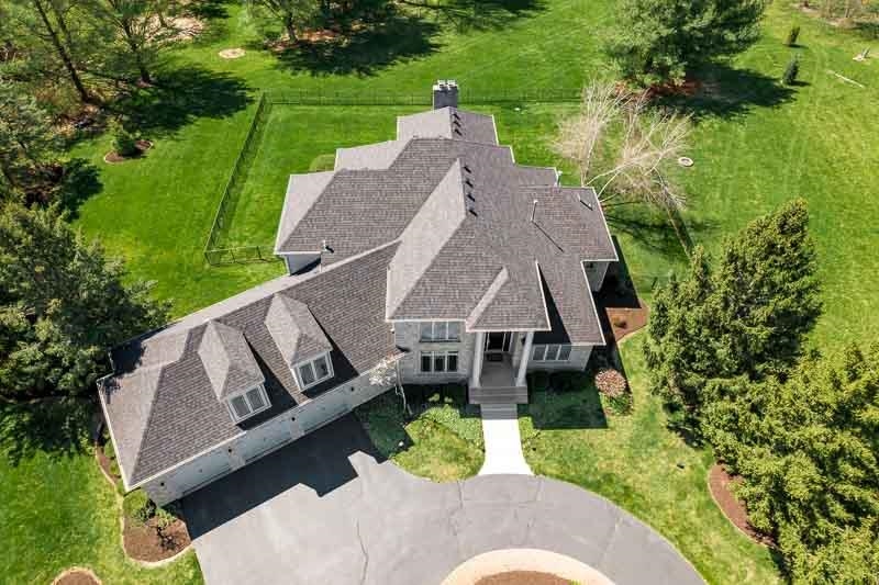 Belvidere, Illinois 61008, United States, 4 Bedrooms Bedrooms, ,4 BathroomsBathrooms,Residential,Pending,59519