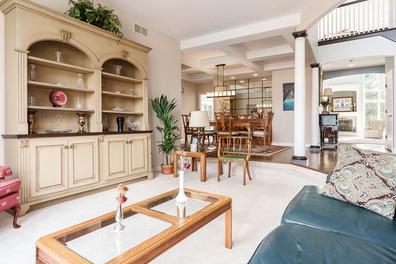 Belvidere, Illinois 61008, United States, 4 Bedrooms Bedrooms, ,4 BathroomsBathrooms,Residential,Pending,59519