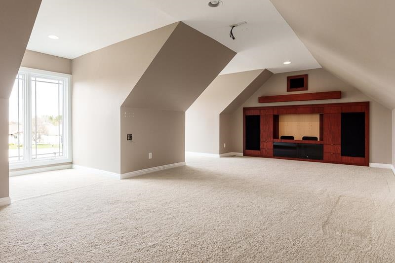 Belvidere, Illinois 61008, United States, 4 Bedrooms Bedrooms, ,4 BathroomsBathrooms,Residential,Pending,59519