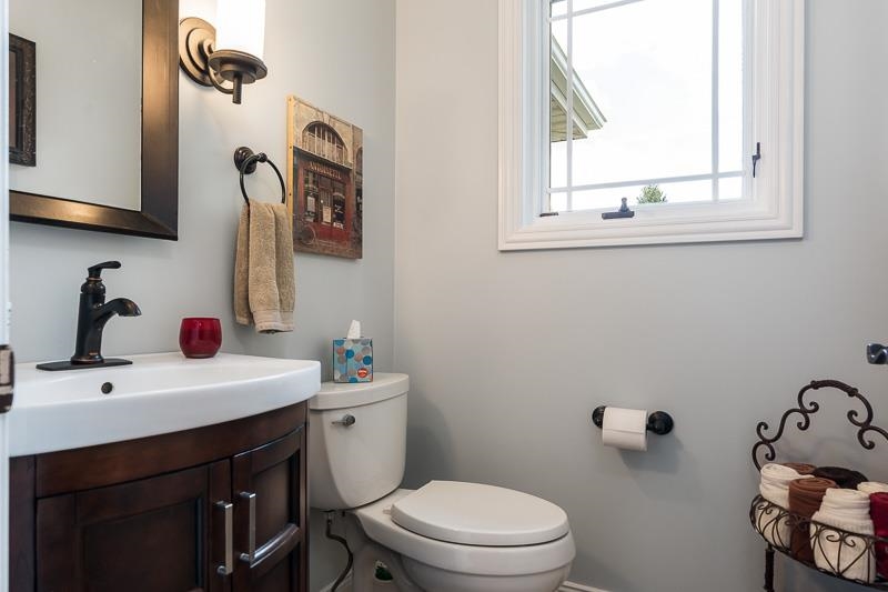 Belvidere, Illinois 61008, United States, 4 Bedrooms Bedrooms, ,4 BathroomsBathrooms,Residential,Pending,59519