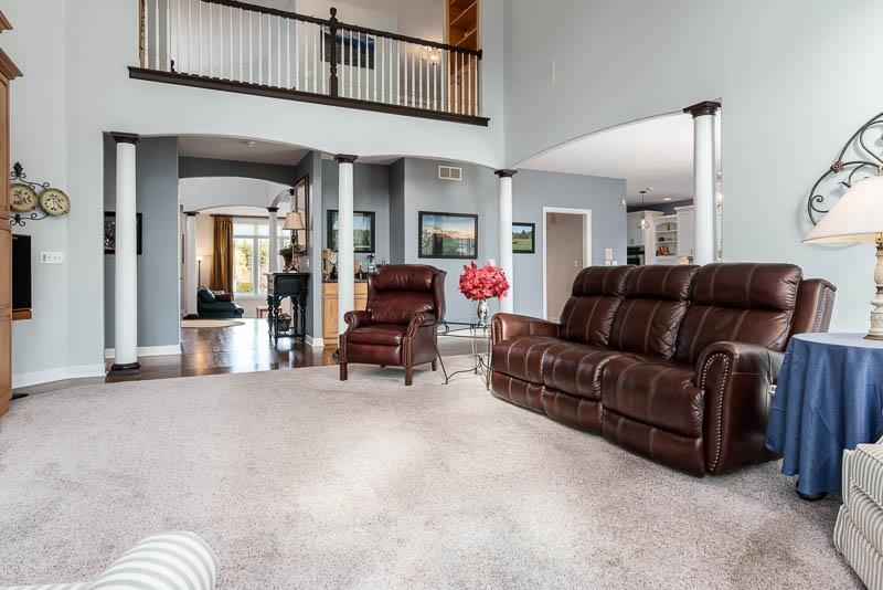 Belvidere, Illinois 61008, United States, 4 Bedrooms Bedrooms, ,4 BathroomsBathrooms,Residential,Pending,59519