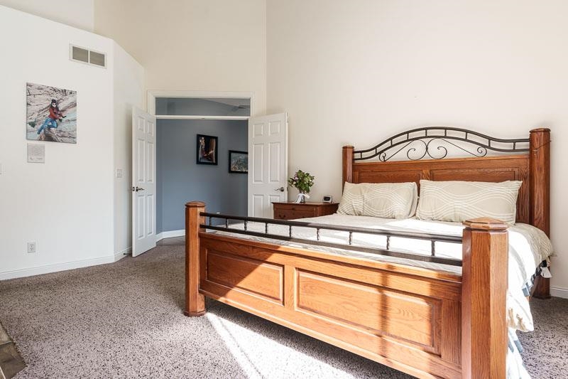 Belvidere, Illinois 61008, United States, 4 Bedrooms Bedrooms, ,4 BathroomsBathrooms,Residential,Pending,59519