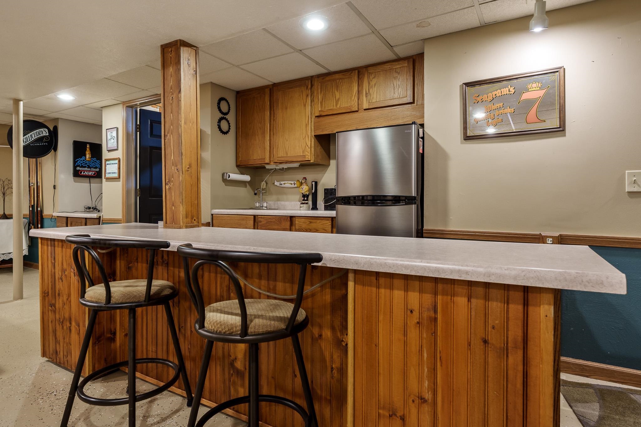 Rockford, Illinois 61101, United States, 4 Bedrooms Bedrooms, ,3 BathroomsBathrooms,Residential,Active,197644