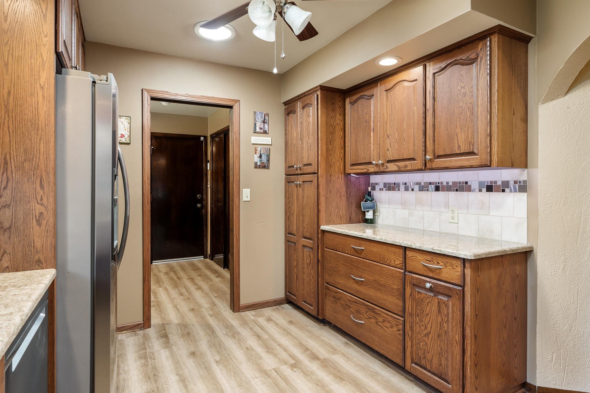 Rockford, Illinois 61101, United States, 4 Bedrooms Bedrooms, ,3 BathroomsBathrooms,Residential,Active,197644