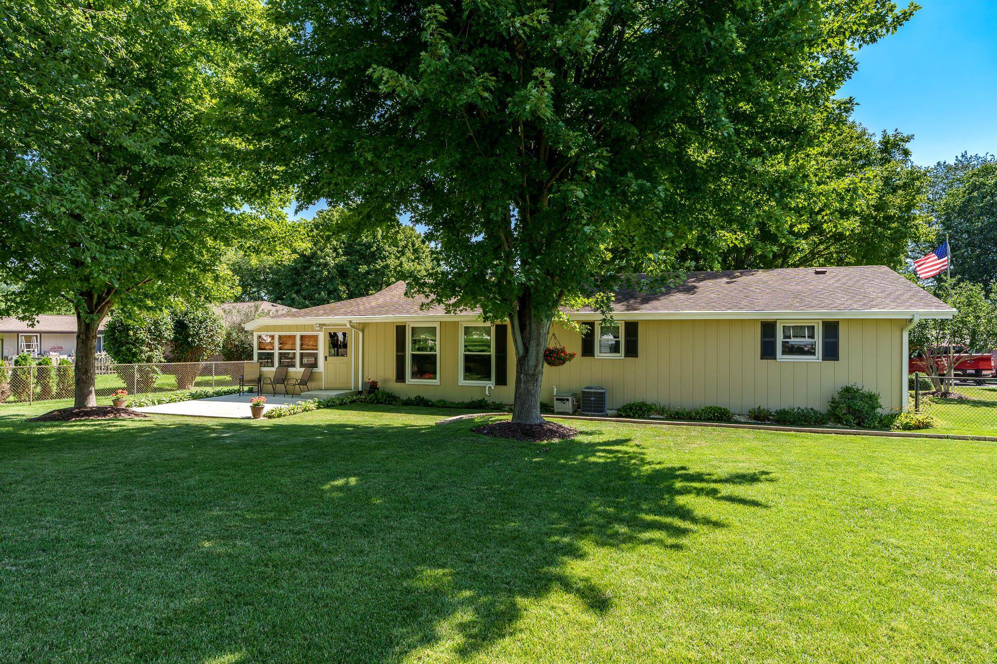 Rockford, Illinois 61101, United States, 4 Bedrooms Bedrooms, ,3 BathroomsBathrooms,Residential,Active,197644