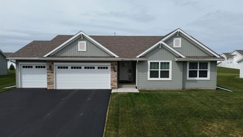 Homes For Sale - 3687 Cardinal Drive<br/> Rock County, BELOIT, WI 53511