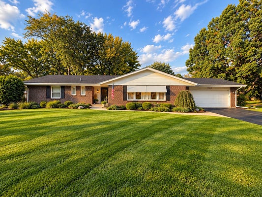 5560 INVERNESS DR, ROCKFORD, IL 61107 - Image e686c068fbb067668cb625cd2e224a7e/2632816597