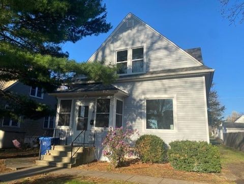 Homes For Sale - 1145 Marquette Street<br/> LaSalle, IL 61301
