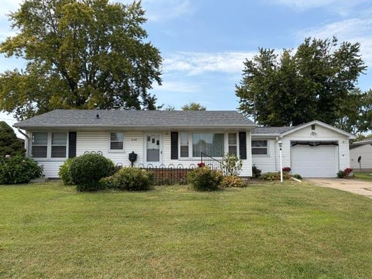 2108 MANOR LN, PERU, IL 61354 - Image e81fef848c5dc0f1969f09b6a8f39949/4281622741