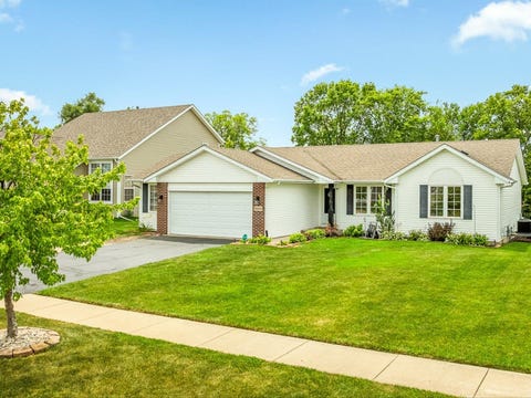 Homes For Sale - 8460 Crooked Bend Road<br/> MACHESNEY PARK, IL 61115