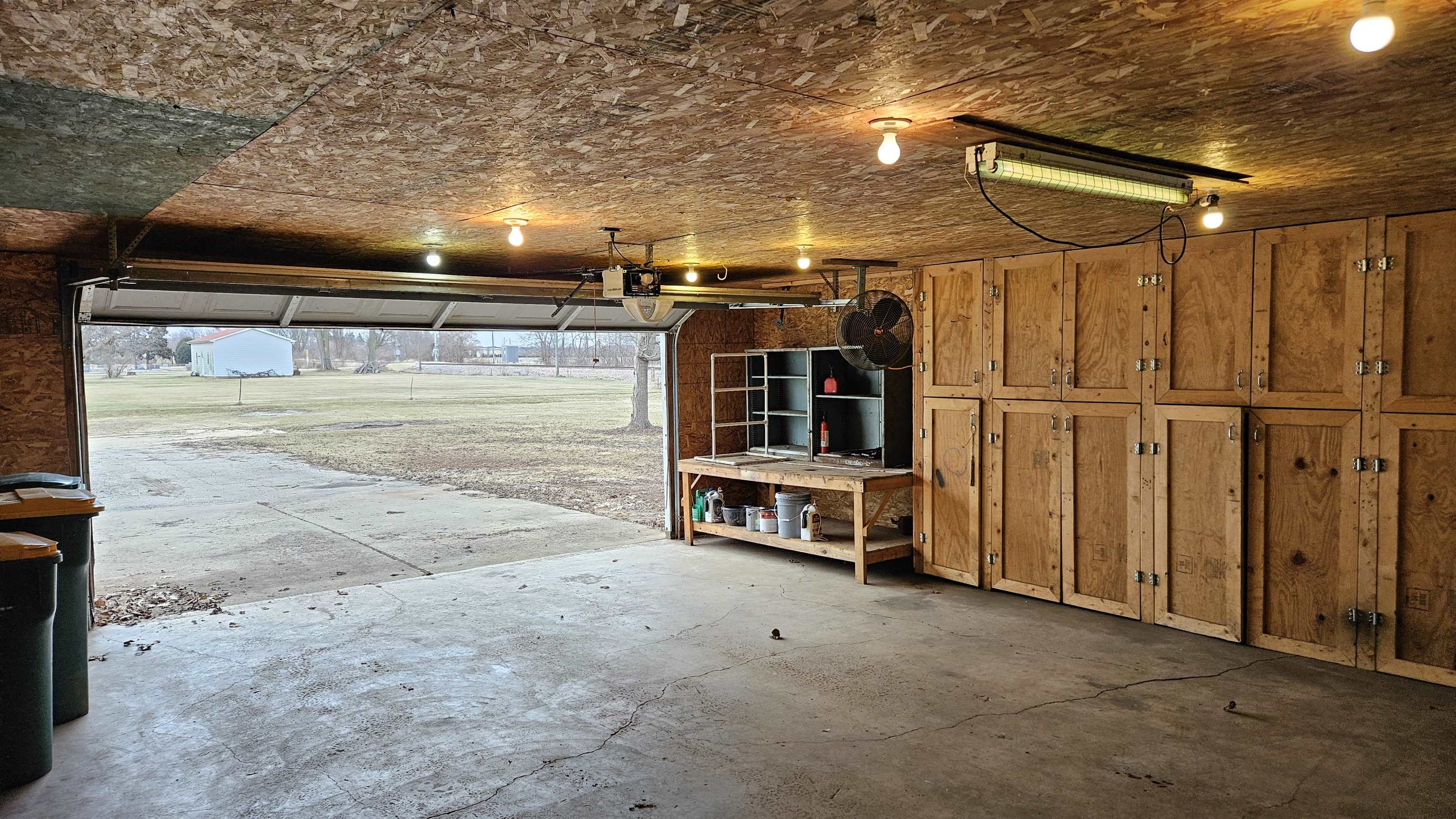 Kingston, Illinois 60145, United States, 3 Bedrooms Bedrooms, ,1 BathroomBathrooms,Residential,Pending,20585