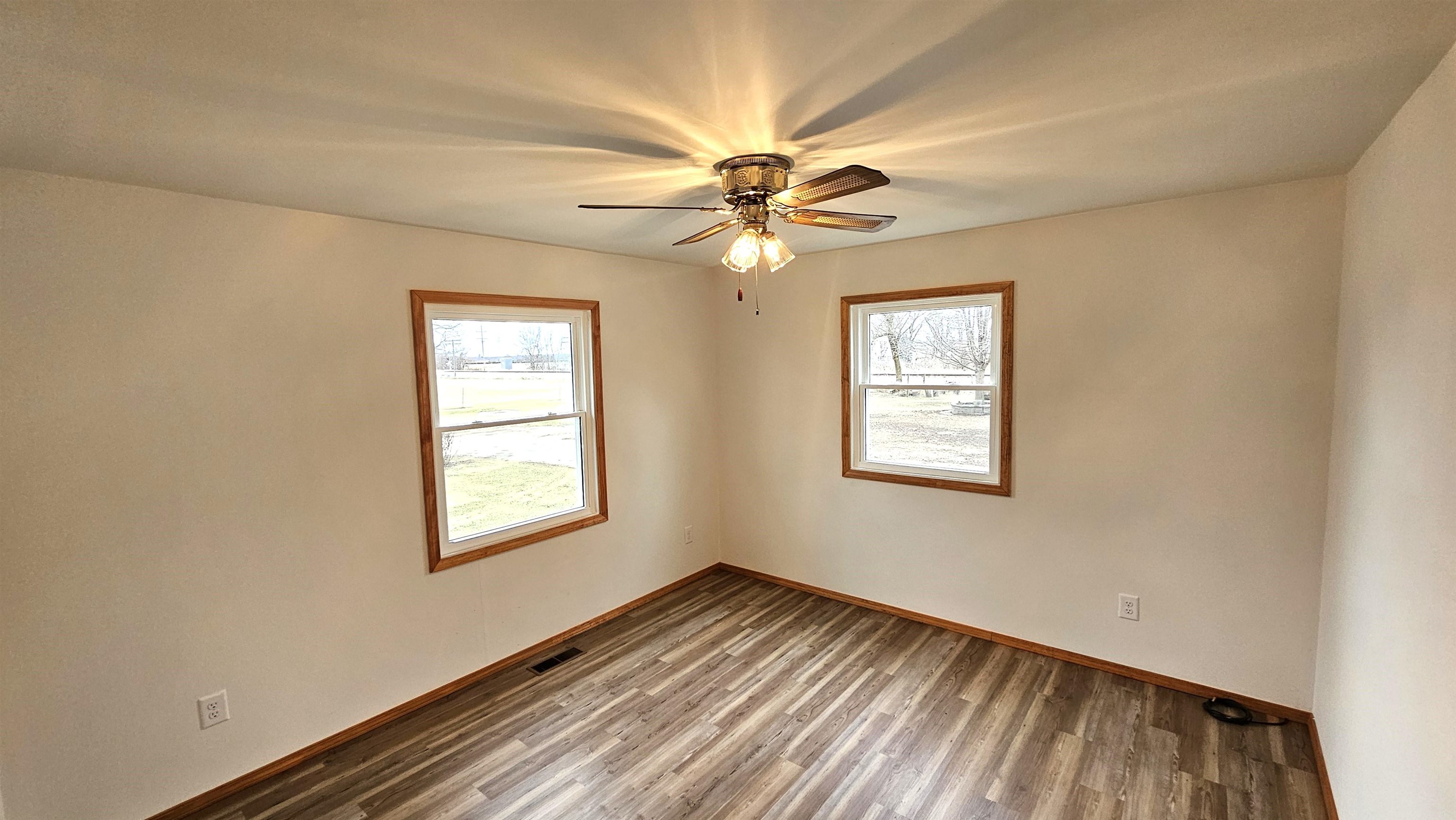 Kingston, Illinois 60145, United States, 3 Bedrooms Bedrooms, ,1 BathroomBathrooms,Residential,Pending,20585